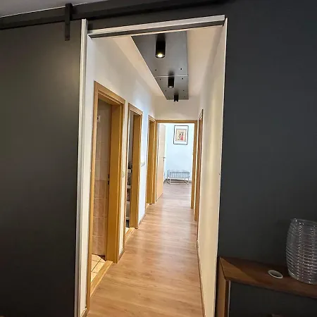 Downtown Peace Apartment